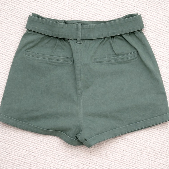 Blue Rain by Francesca’s Sage Green Waist Belted Shorts - Picture 2 of 3